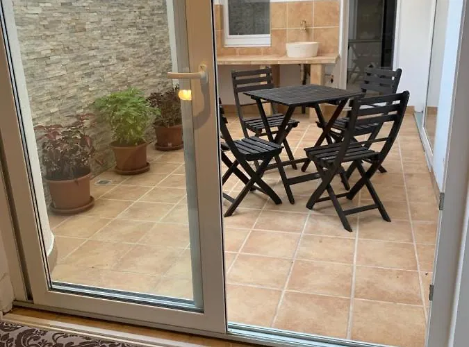 Patio Port Serrallo *
