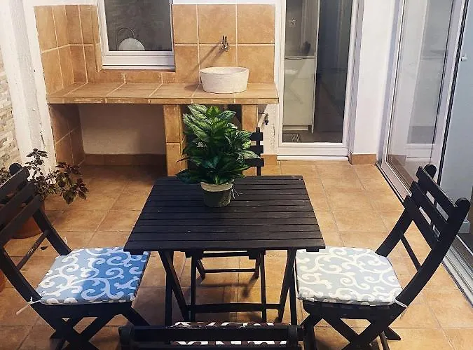 Apartamento Patio Port Serrallo *